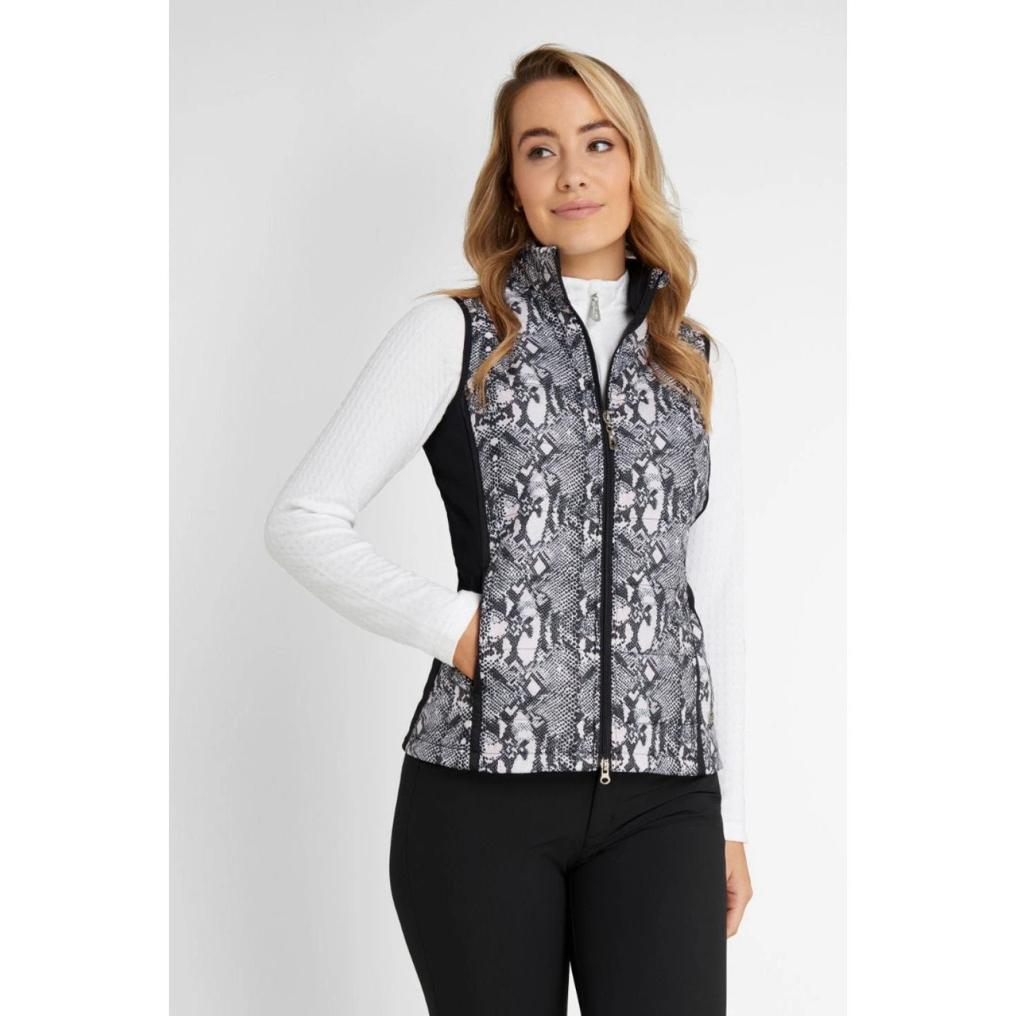 Green Lamb Ladies Giselle Printed Quilted Golf Gilet AG21899 5 Green Lamb Ladies Giselle Printed Quilted Golf Gilet AG21899 - Image 5